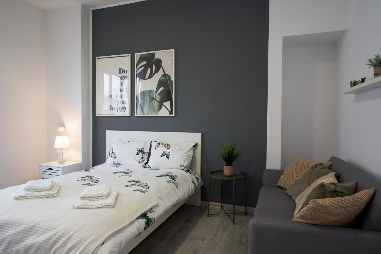 Modern Apartment In The Heart Of ブカレスト エクステリア 写真