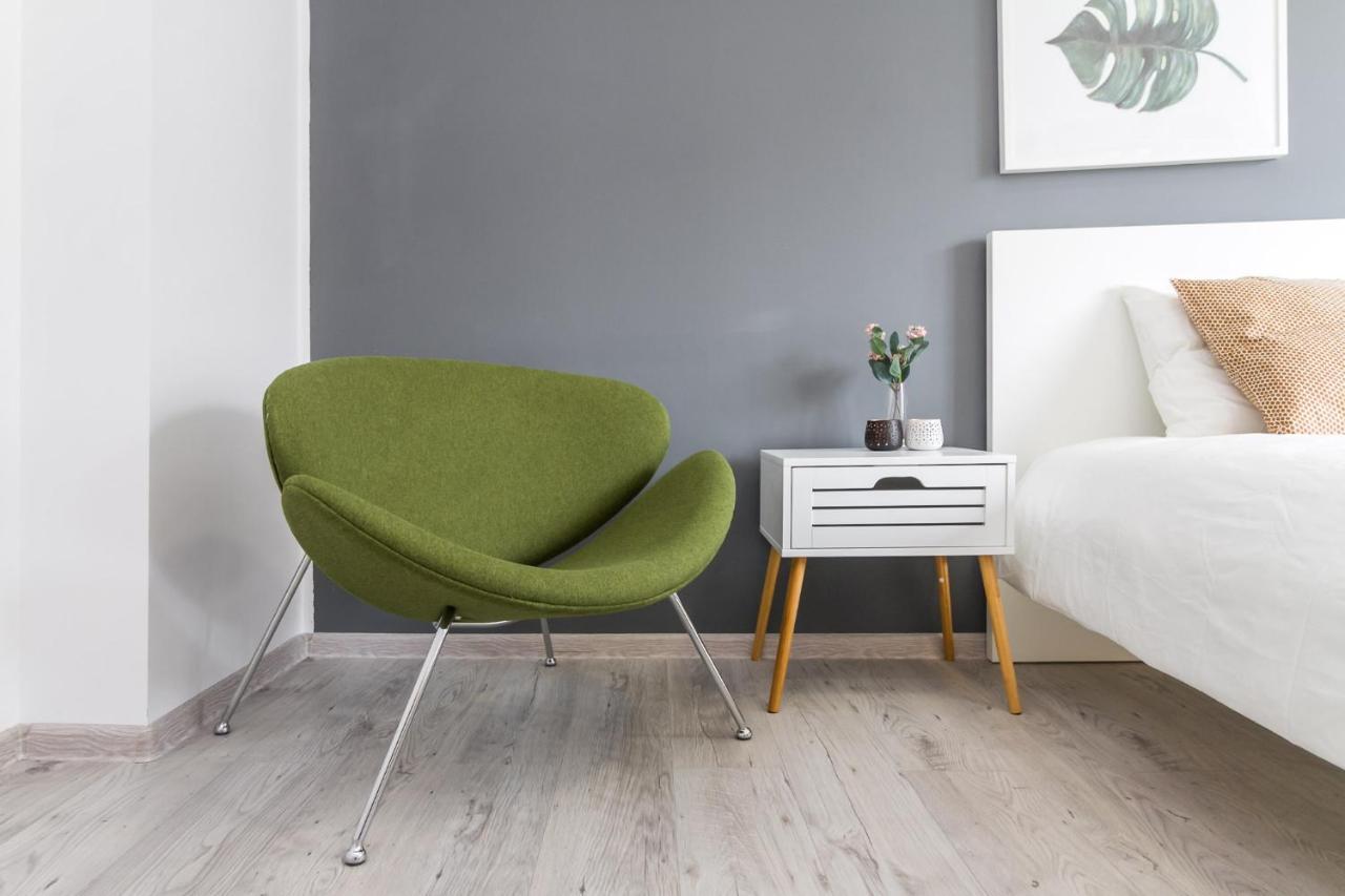 Modern Apartment In The Heart Of ブカレスト エクステリア 写真